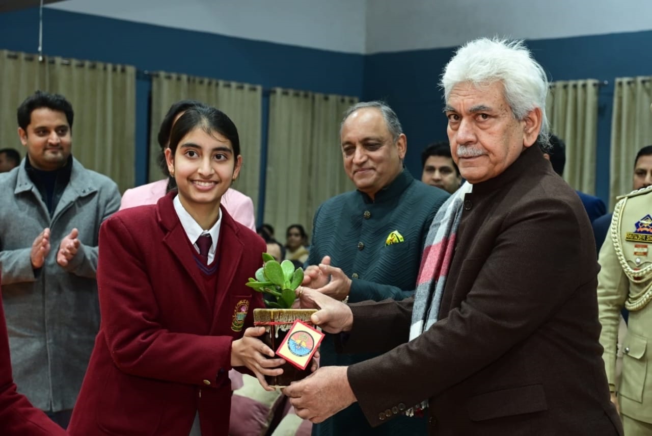 LG J&K inaugurates Flood-lights system at KC Sports Club; Appreciates Arjun Chowdhary & Team
