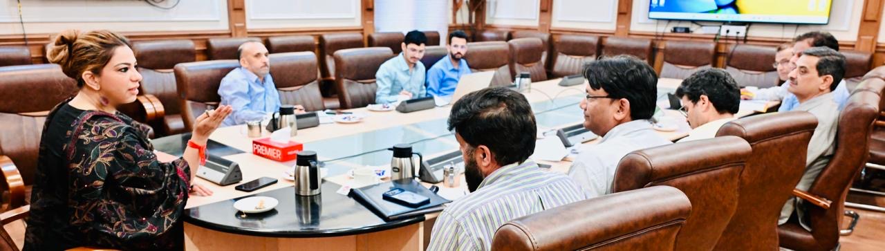'Yasha Mudgal reviews performance of FPOs in J&K'