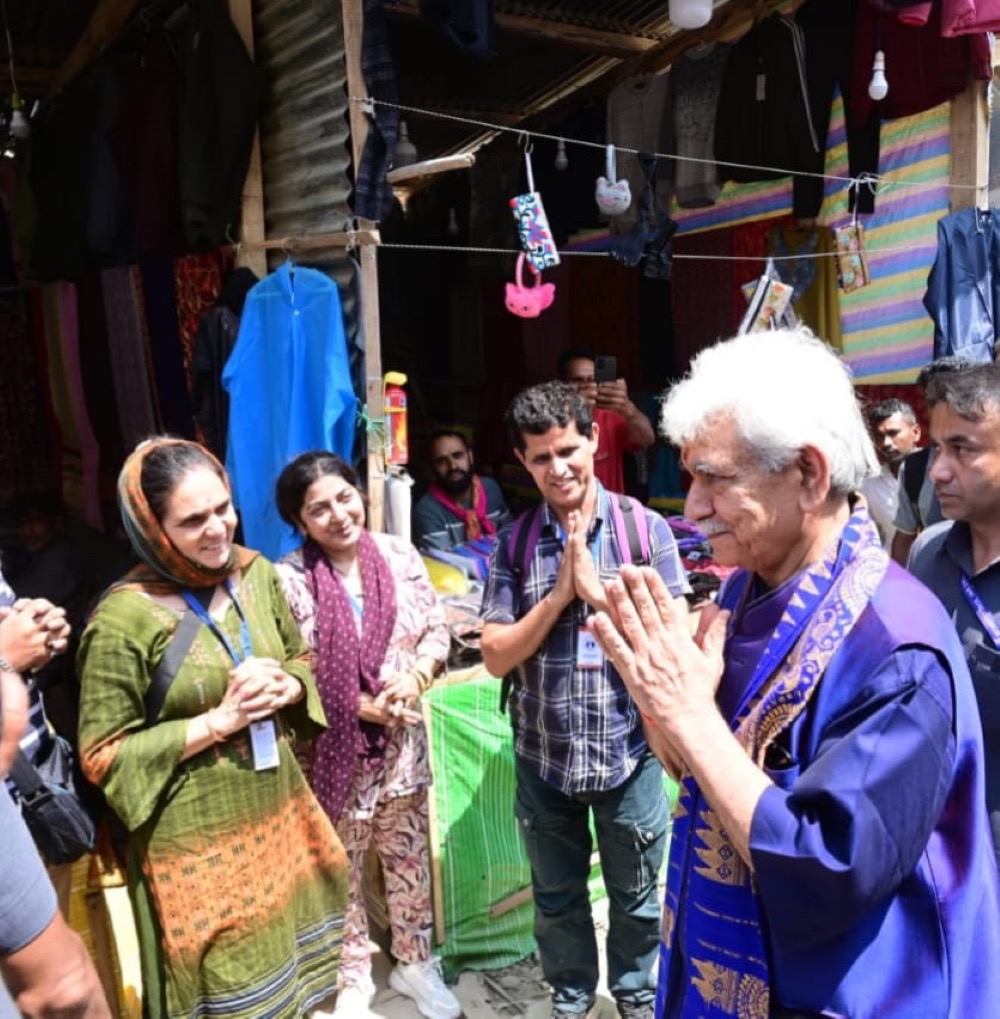 Lieutenant Governor J&K visits Nunwan base camp at Pahalgam