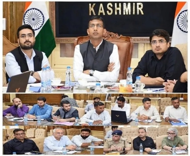'Div Com  Kashmir chairs airfield environment management committee meeting '