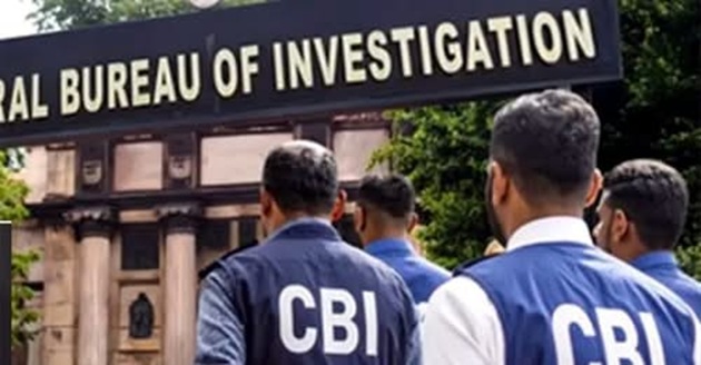 'CBI arrests 03 including a CHIEF MATERIALS MANAGER & Senior clerk of Northern Railways in a bribery case'