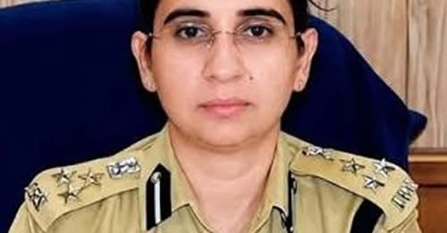 'IGP Sarah Rizvi visits Chatroo to review ongoing investigation into alleged rape & subsequent death of minor Girl'