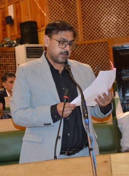 'J&K Govt approves 6 free Cylinders for AAY families: Satish Sharma '