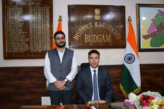 Dr Bilal Mohi-ud-Din Bhat takes over as DC Budgam 
