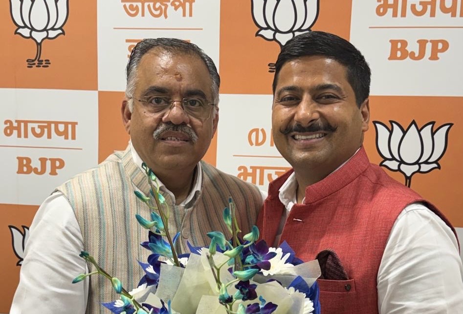 Gaurav Gupta calls on Tarun Chugh ; discusses youth empowerment, development and J&K’s progress