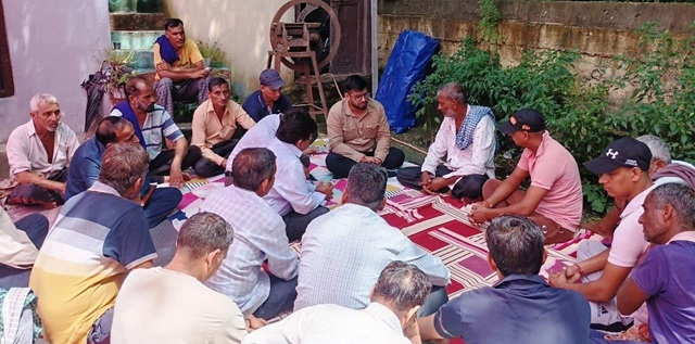 DC Rajouri meets Chashoti flash-flood victim’s family, expresses deep condolences 