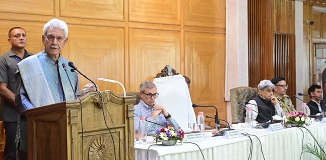 LG Manoj Sinha , CM Omar Abdullah  interact with various stakeholders over SANJY