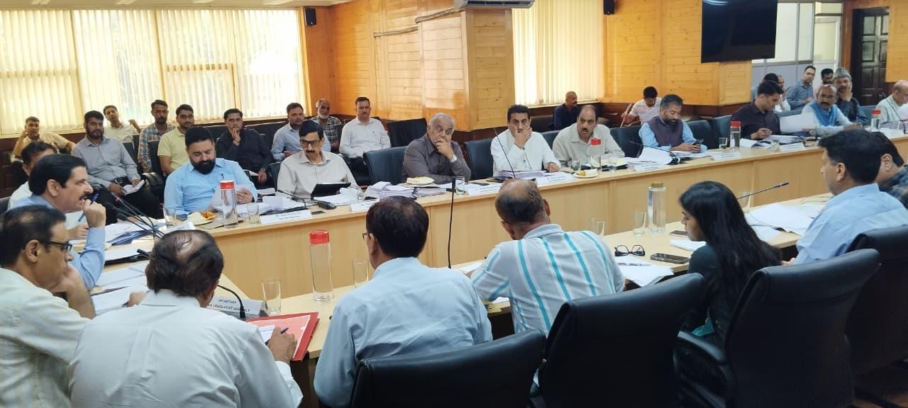 'Committee on Public Undertakings directs 
