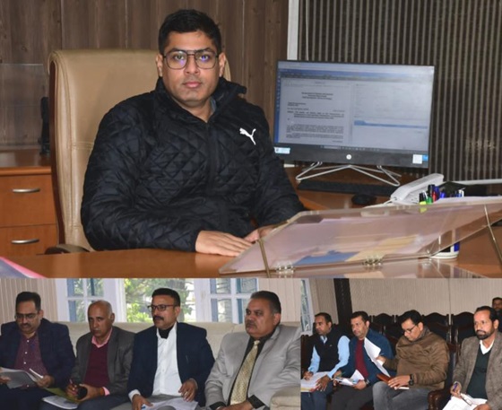 Deputy Commissioner Rajouri chairs meeting to finalize Stamp Duty Rates 