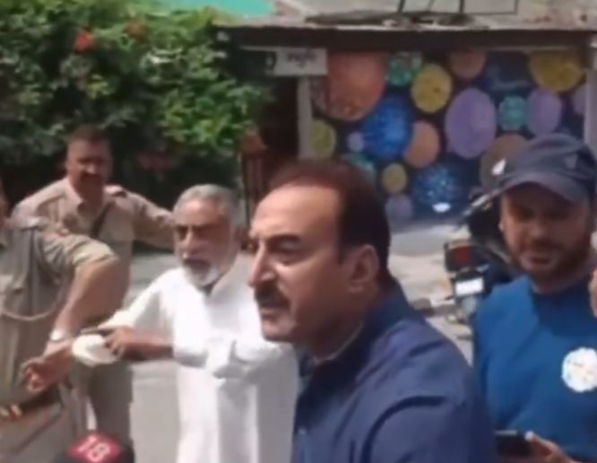 PDP protests against J&K Govt , Senior  Leaders Detained
