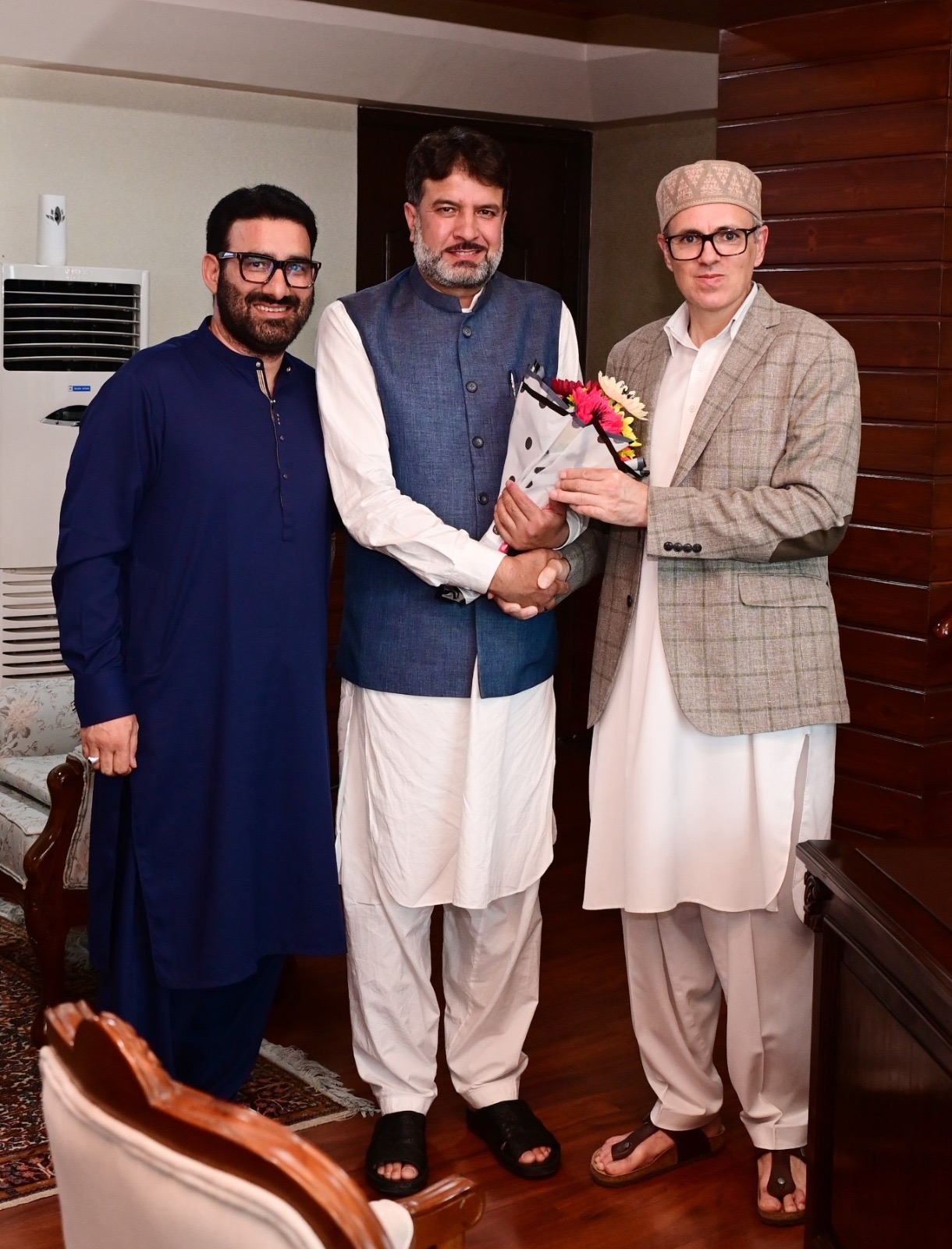MLA Karnah calls on CM, thanks him for efforts in sanctioning of Sadhna tunnel