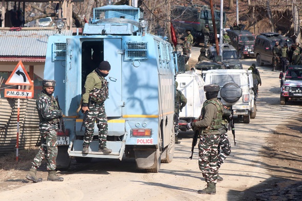 J&K:  Security forces recover a consignment of explosives and ammunition