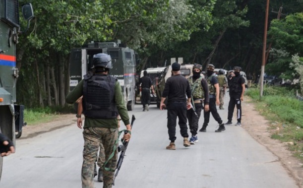 J&K: An exchange of fire takes place between Security Forces &  terrorists
