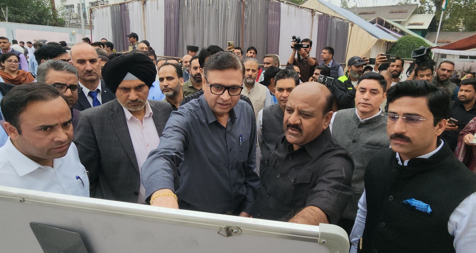 Deputy CM J&K lays foundation stone for Café House, Guest House at govt Silk Factory Rajbagh