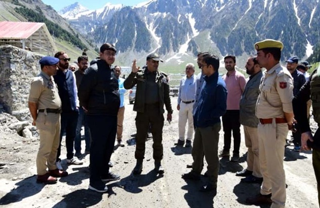 Jatin visits Baltal:  Issues on-spot instructions 