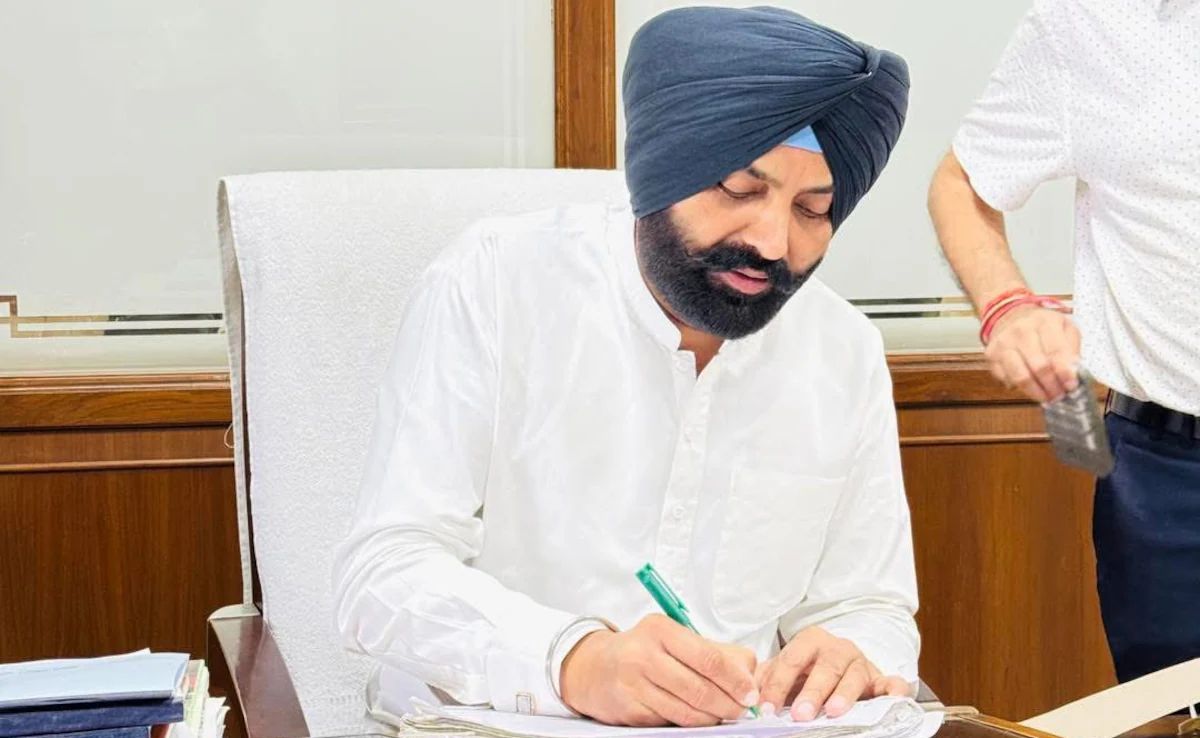 'Former Punjab Minister Laljit Singh Bhullar arrested over Warehousing Official's Suicide'