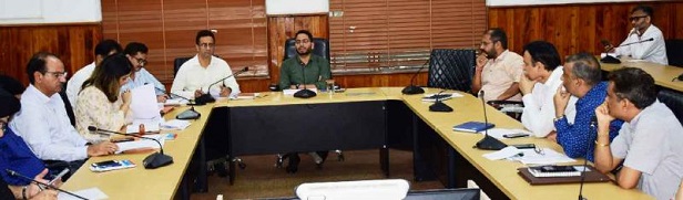 Motivated officials, periodic goals required to spearhead development of district: DDC Jammu