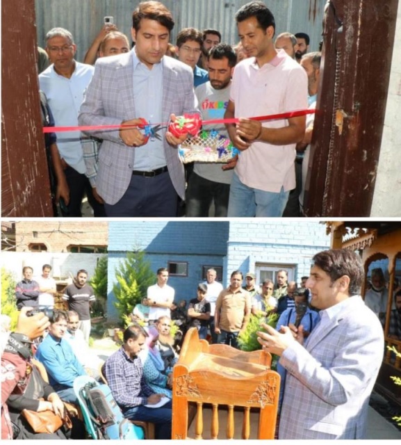 DC Srinagar emphasises on incorporating IT interventions in the handicraft craft sector to encourage younger generations