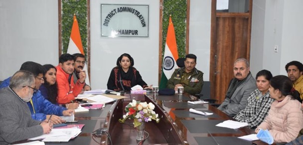 DC Udhampur calls for stepping up drug control measures 