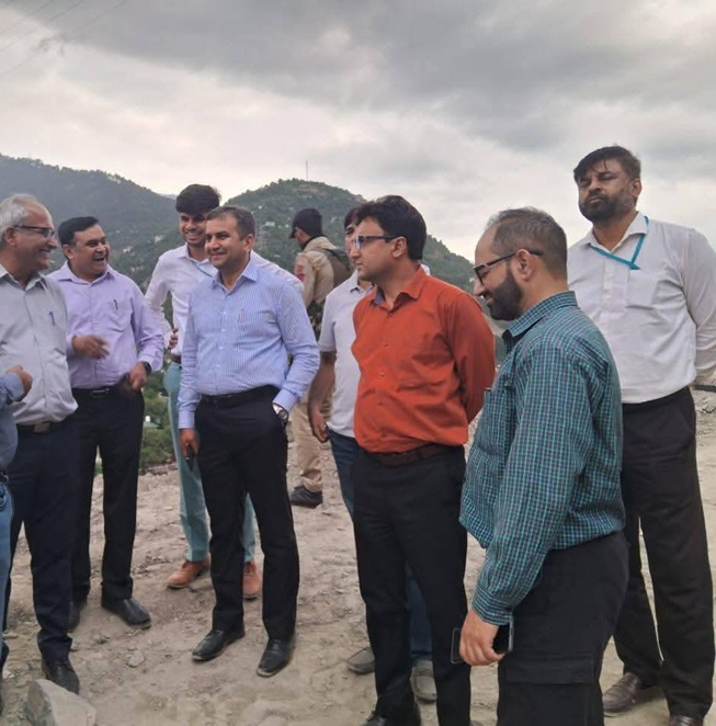 DC Ramban Inspects NH-44, directs timely maintenance for smooth Traffic Flow