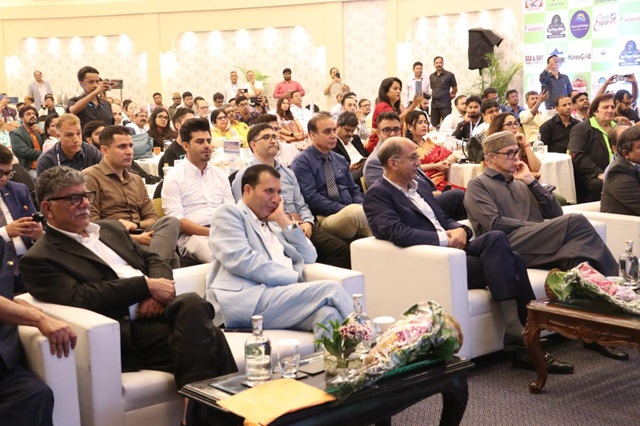 ' CM Omar Abdullah engages with Tour Operators '