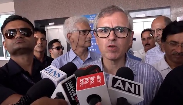 How an Officer in Revenue Dept  work if he/she doesn't know Urdu? CM Omar Abdullah