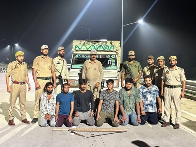 Jammu Police arrests 6  individuals
