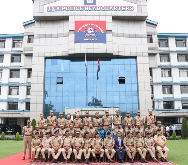26 Probationary IPS Officers call on DGP J&K