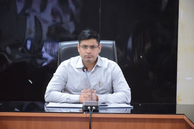 DC Poonch emphasizes that the benefits of PMGSY projects must reach the grassroots.