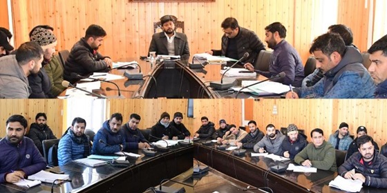 DC Ganderbal calls for enhancing civic amenities in town 