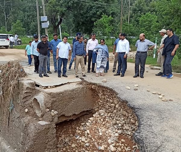 'Mandeep Kour inspects rain-affected areas of Jammu '