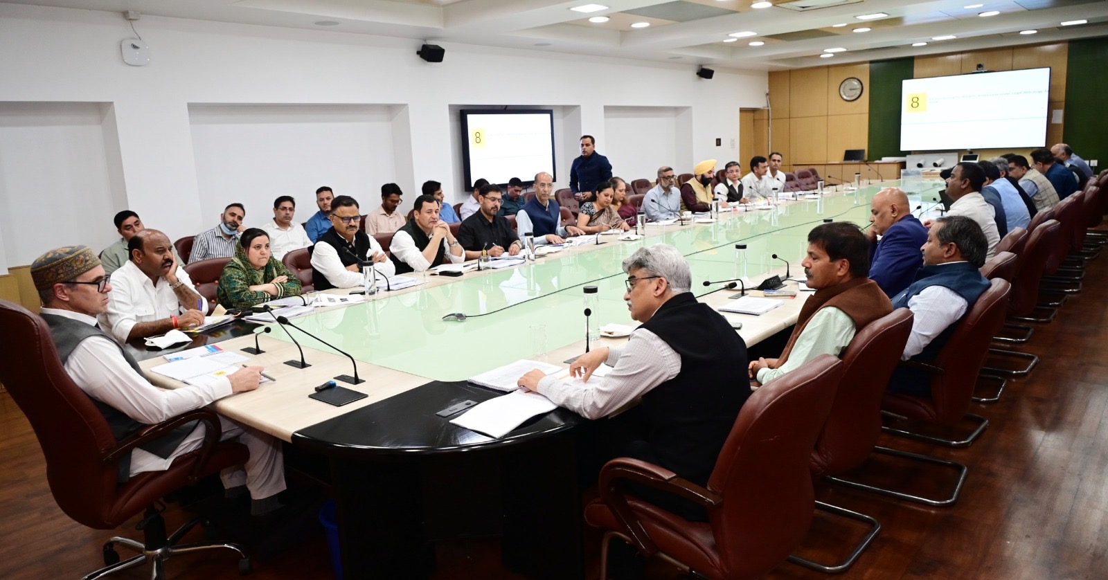 'CM Omar Abdullah reviews Compliance Reduction 2.0 to ease Business Regulations in J&K'