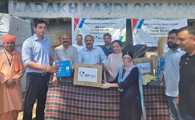 DC Jammu distributes relief to flood-affected families 
