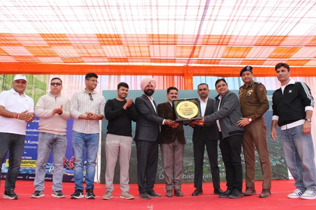 Div Com Jammu attends grand closing ceremony of 6th National Rafting Championship held at Shibnote