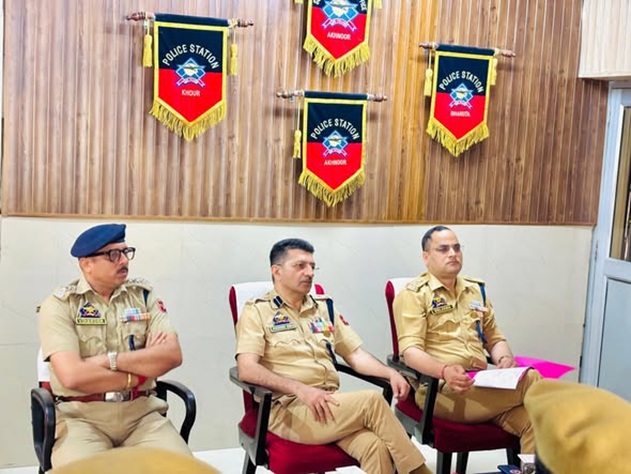  SSP Jammu emphasizes time-bound investigation & disposal of cases, strict action against drug peddlers 