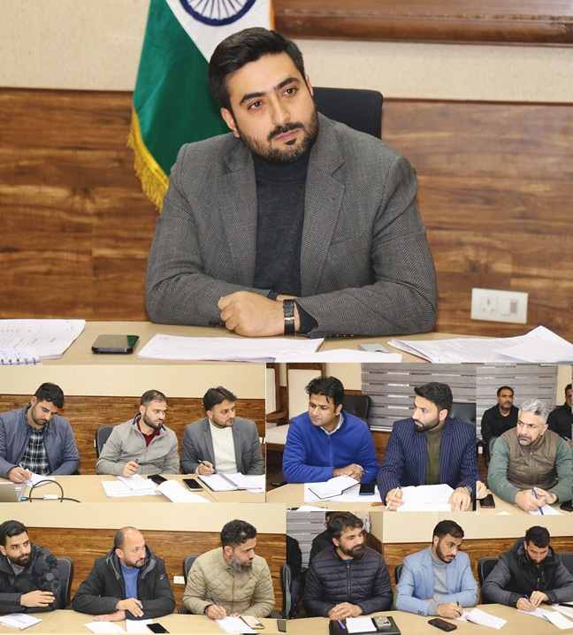 'DC Srinagar conducts Tehsil-wise review of progress on key Revenue matters, Directs to complete digitisation in time bound & transparent manner '
