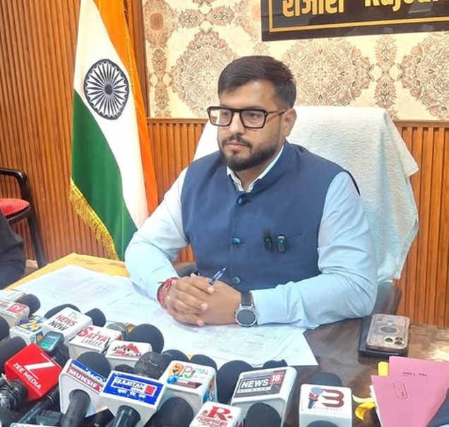 'DC Rajouri tightens noose around Hoarders: 130 LPGs seized '