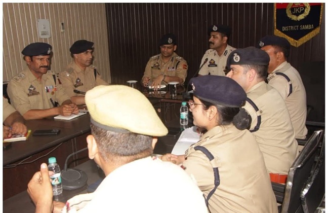 'DIG JSK Shridhar Patil reviews Security in Samba district '