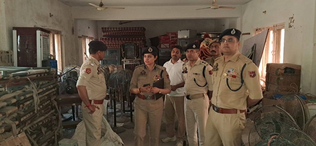 'SSP Kathua Mohita Sharma conducts inspection of District Police Lines'