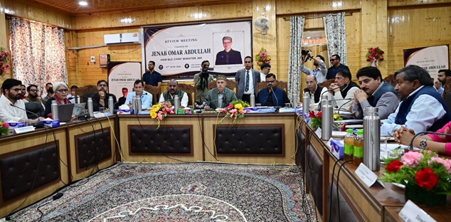  CM Omar Abdullah chairs review meeting in Bandipora