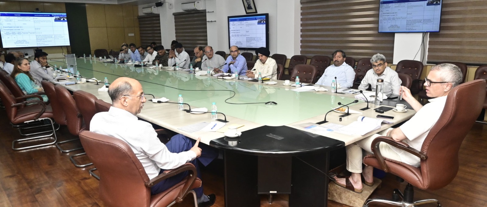 'CM Omar Abdullah reviews progress of National Highway projects in J&K'