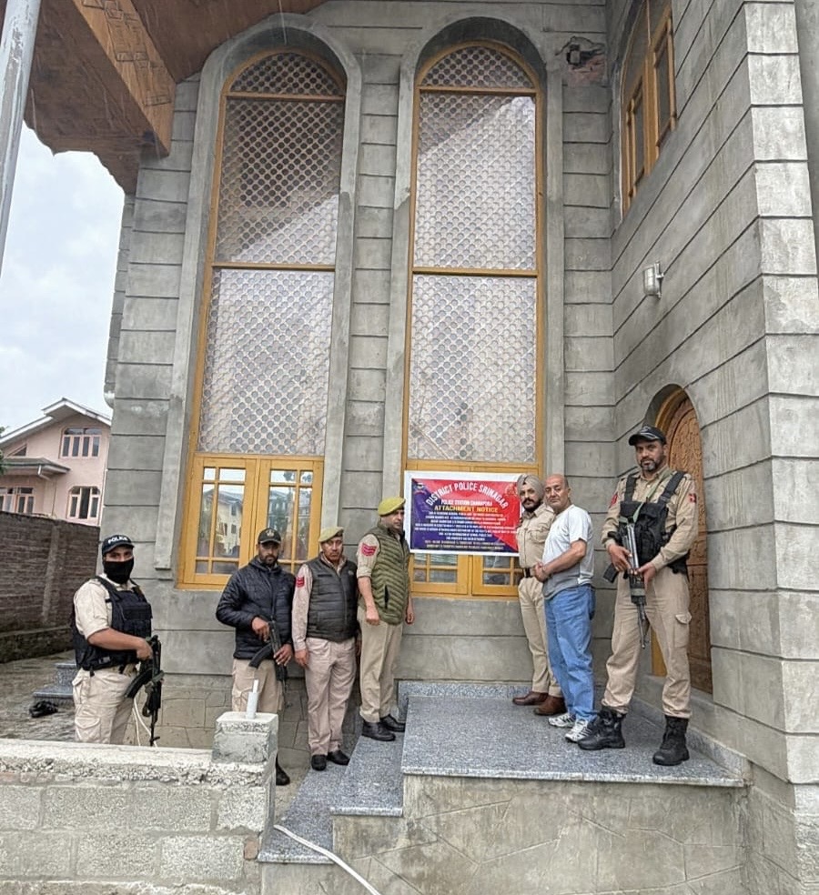 Srinagar Police attaches Properties Worth Over Rs 2 Crore of Notorious Drug Peddlers 