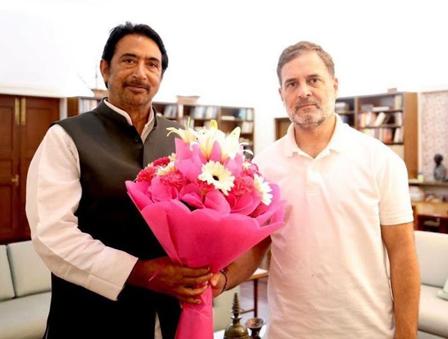 MLA  GA Mir calls on Rahul Gandhi