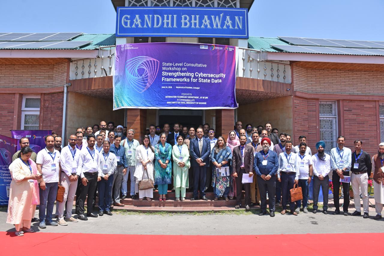 'Saurabh Bhagat addresses Workshop at Kashmir University '