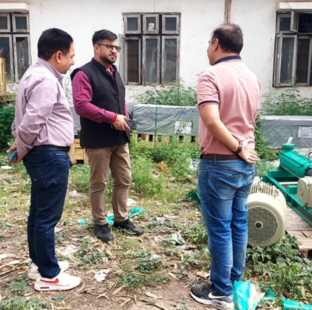 DC Rajouri emphasizes that indiscipline and laxity in attendance will not be tolerated