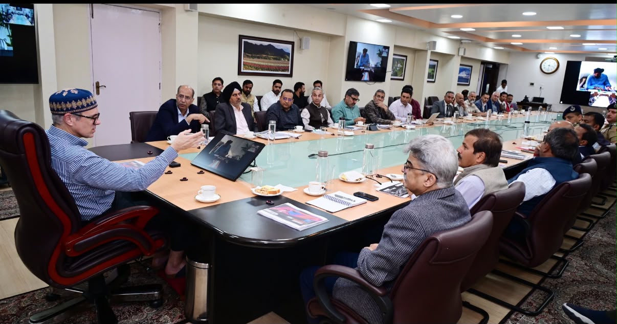 'CM Omar Abdullah chairs Meeting over 3rd edition  of  Kashmir Marathon , Total Prize Money Rs 3.17 cr'
