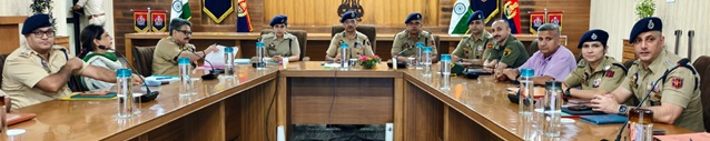 SSP Jammu reviews crime, security arrangements in district 