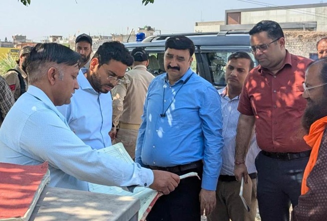 DC Jammu conducts tour of Jammu North,  Assesses functioning of revenue department BUT?