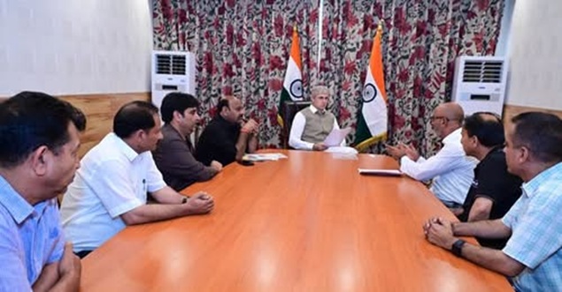 'CM Omar Abdullah meets delegations, assures examination of public and industry-related issues '