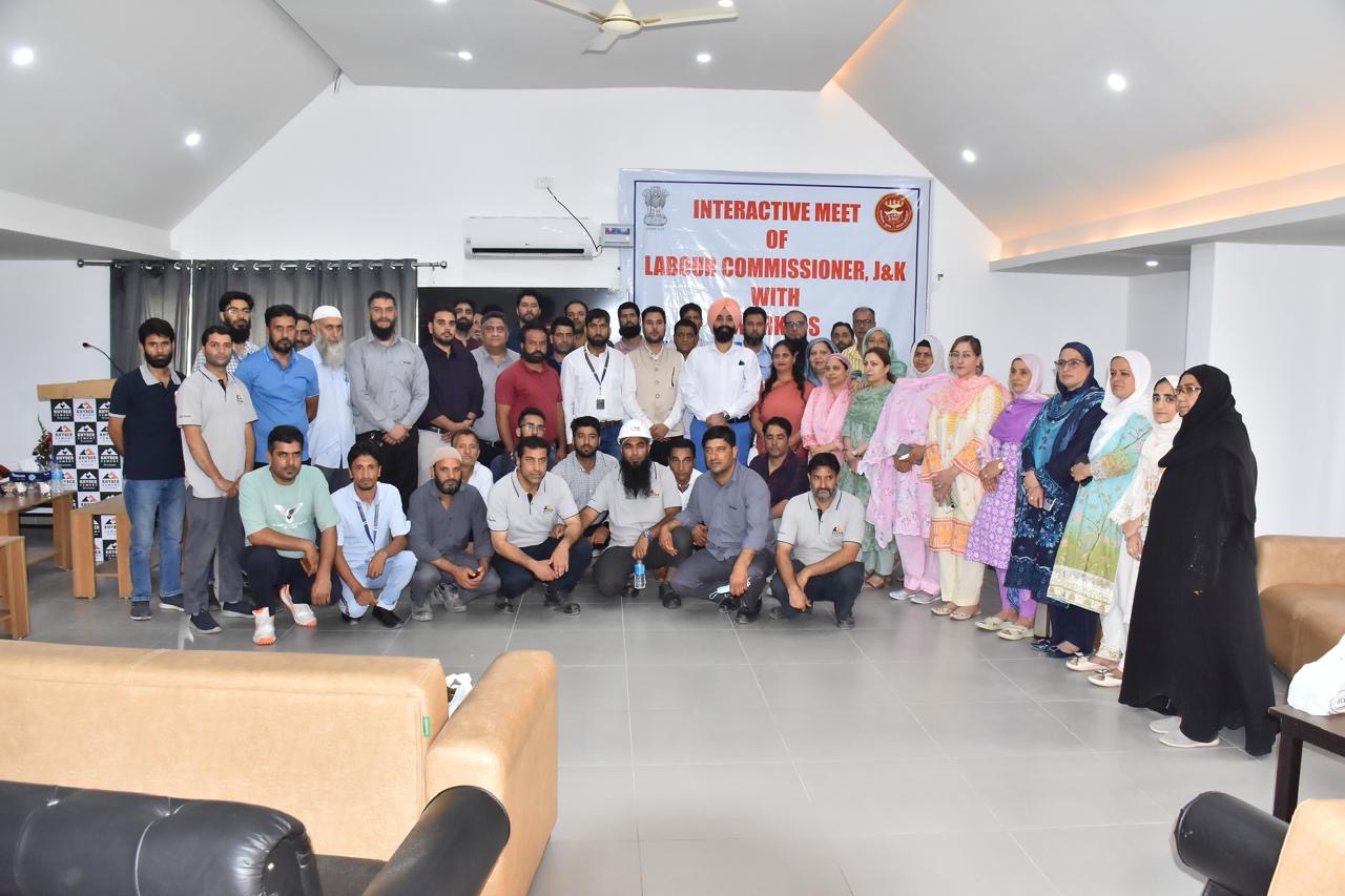 'Labour Commissioner visits Khanmoh , interacts with Workers '